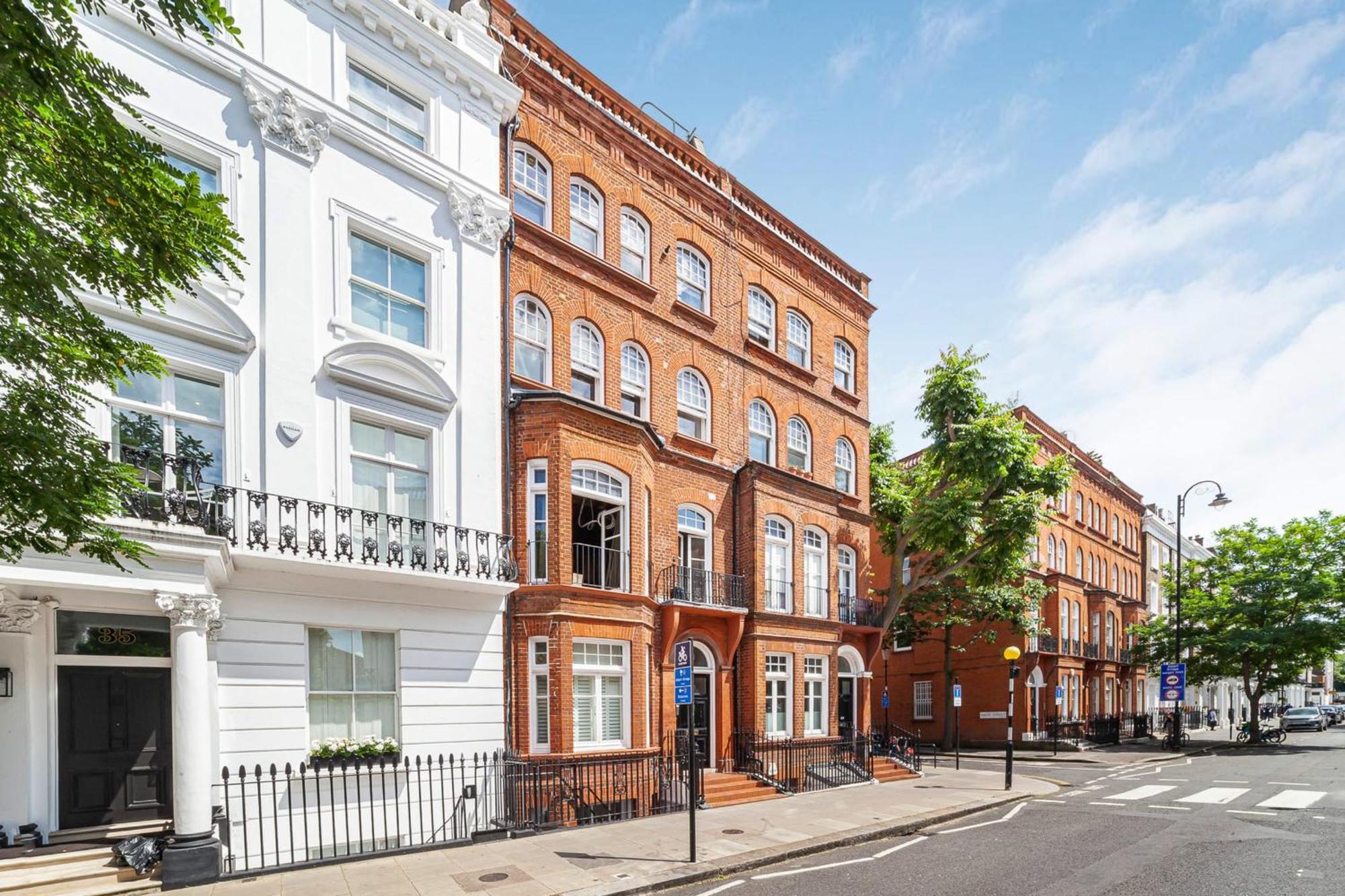 Apartment Chic Chelsea Retreat In A Victorian Building