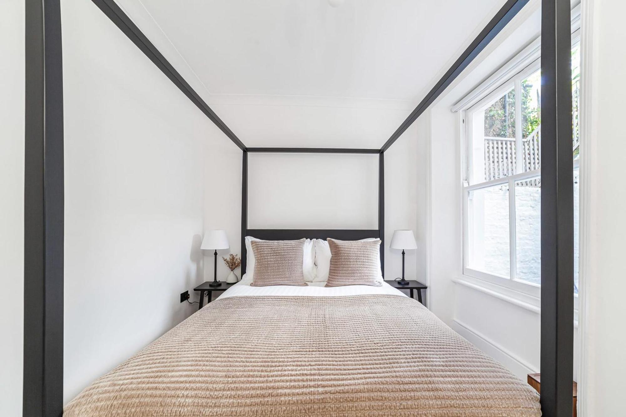 Apartment Chic Chelsea Retreat In A Victorian Building